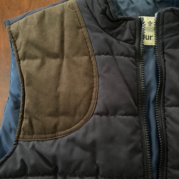 Barbour Men's Large Quilted Puffer Zip-Front Vest with Moleskin Patch Trim - Picture 4 of 10